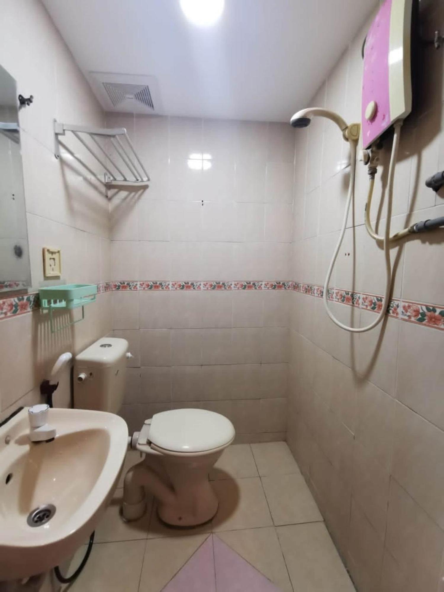 Super Oyo 90086 My Seven Days Inn Johor Bahru Eksteriør bilde