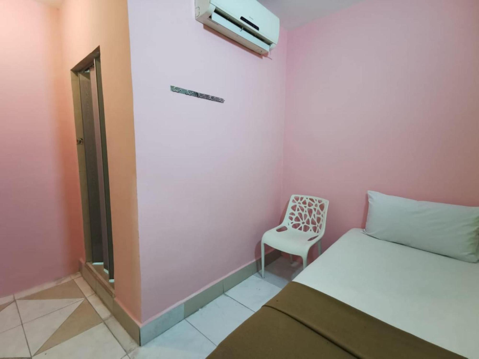 Super Oyo 90086 My Seven Days Inn Johor Bahru Eksteriør bilde