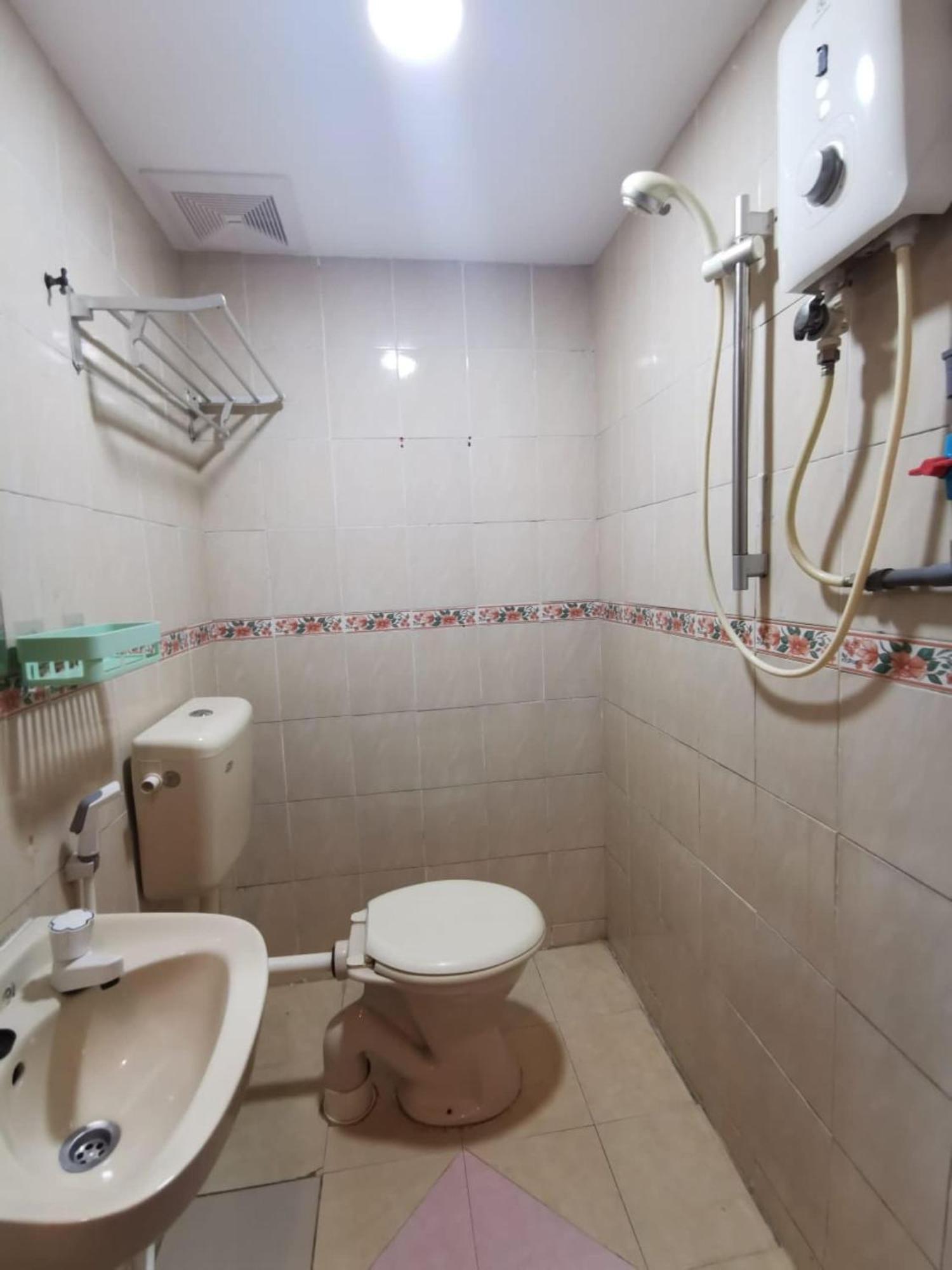 Super Oyo 90086 My Seven Days Inn Johor Bahru Eksteriør bilde