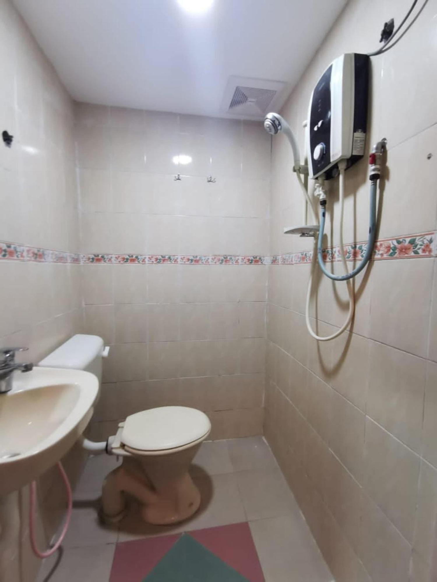Super Oyo 90086 My Seven Days Inn Johor Bahru Eksteriør bilde